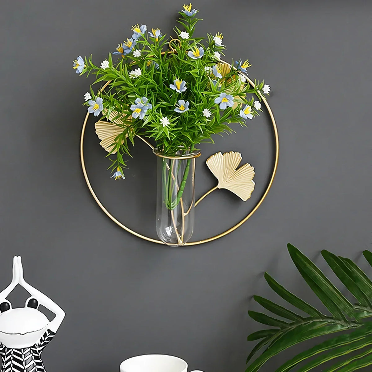 Happy Growers | Elegant Gold Iron Wall-Mounted Hydroponic Flower Pot