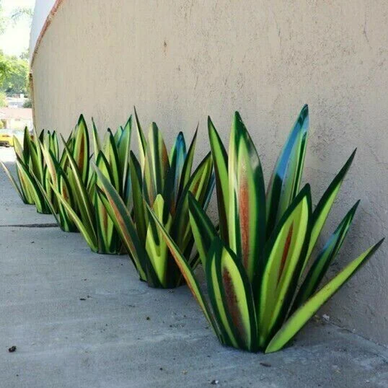 Happy Growers | Waterproof Solar Garden Agave Lamp Decoration