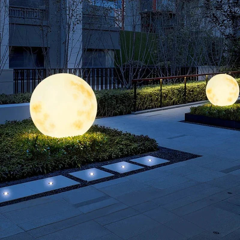 Magical Moonlight Garden Lamp - LunaGlow |