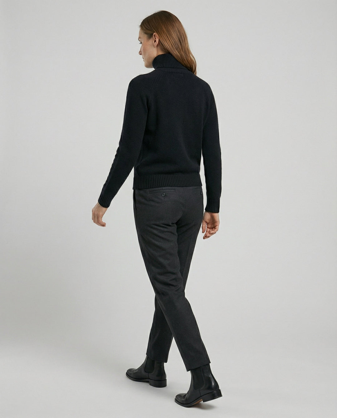 Cozy women's knit pullover