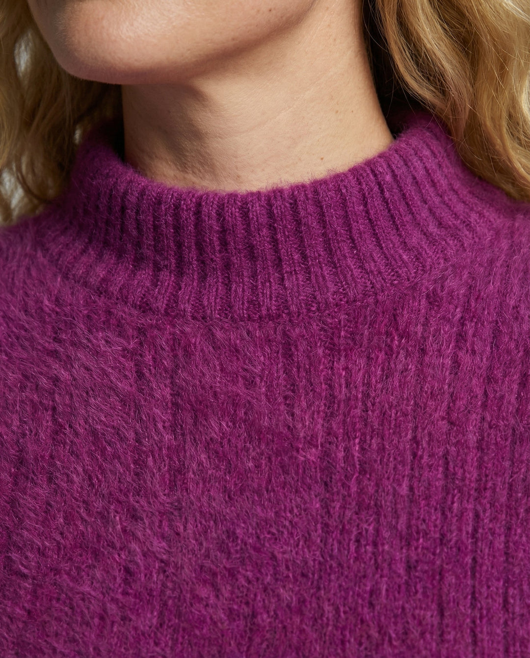 Vintage Angora Pullover Women