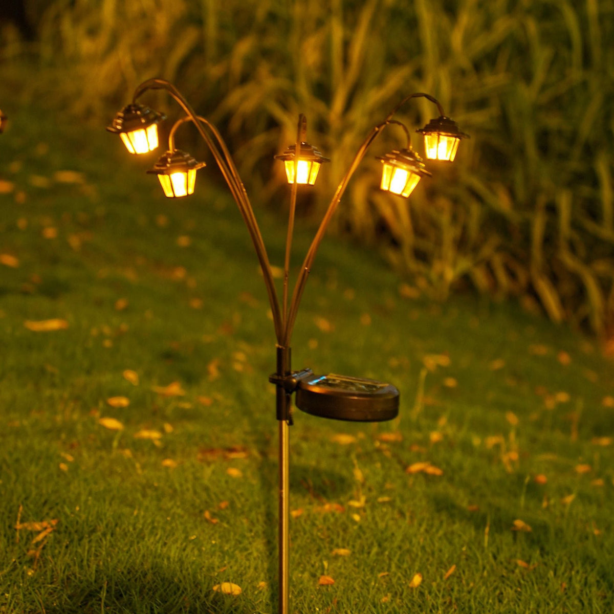 Outdoor Solar Lantern Pathway Stake Lights with Multi-Head Vintage Lamp Design