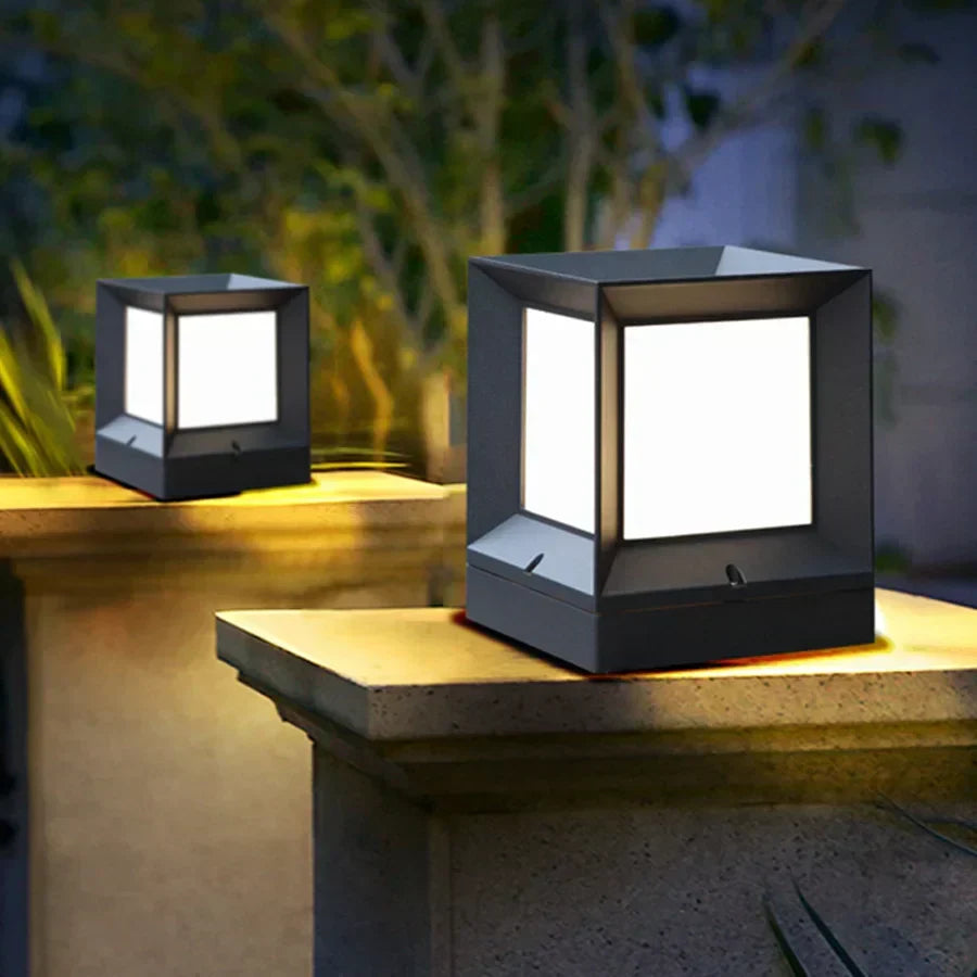 Outdoor Standalone Lamp for Gates and Driveways - Modern Lighting with LED |